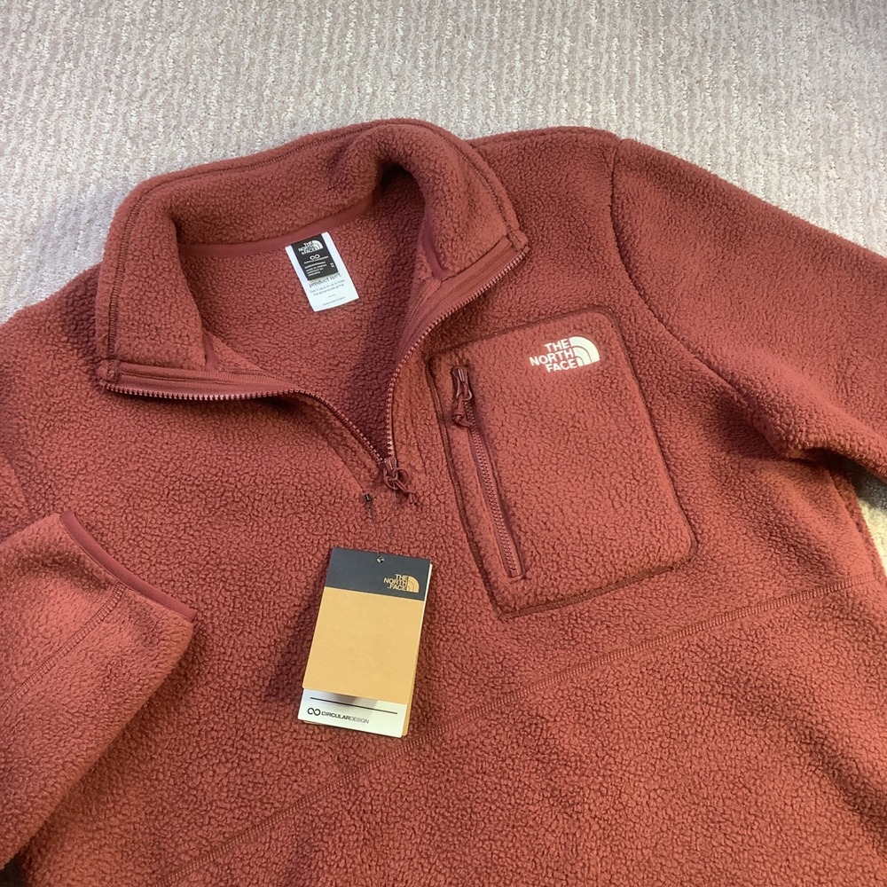 The North Face Mens Yumiori 1/4 Zip Fleece Pullover Sumac Red Size Medium NWT